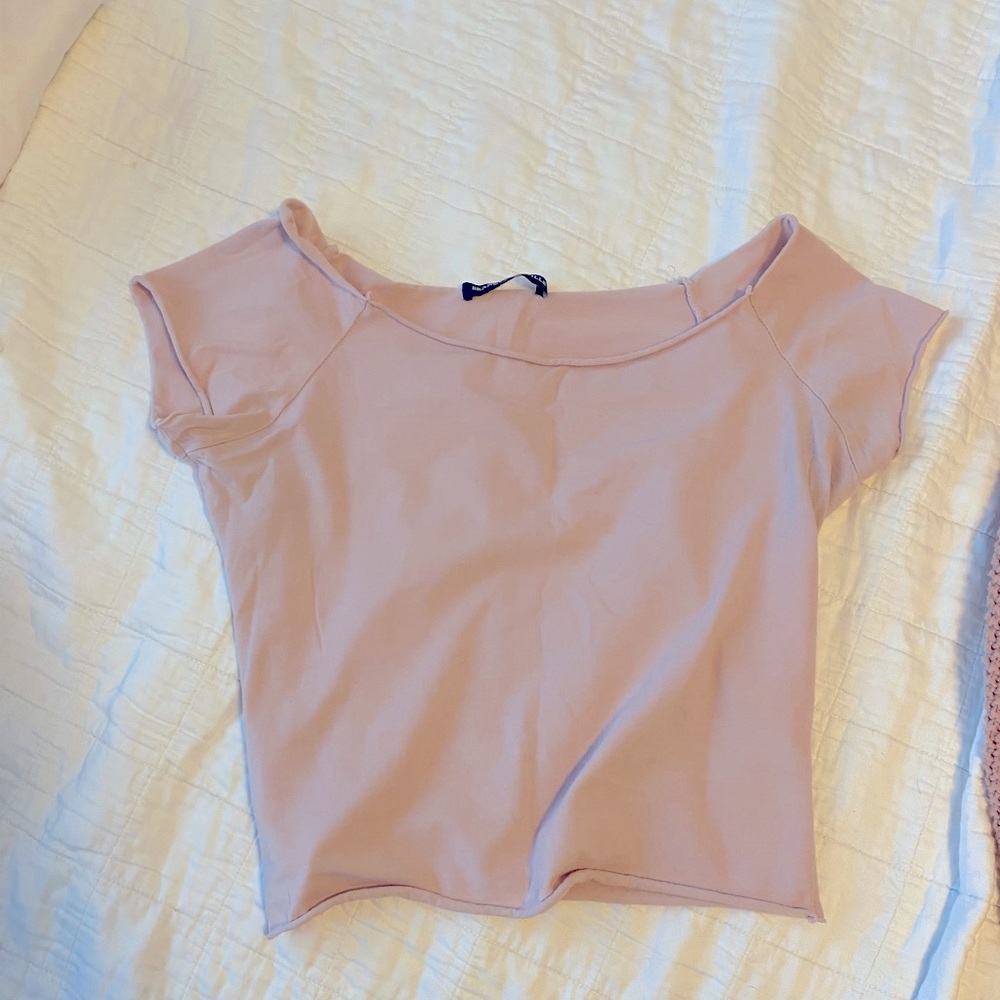 baby pink crop tee